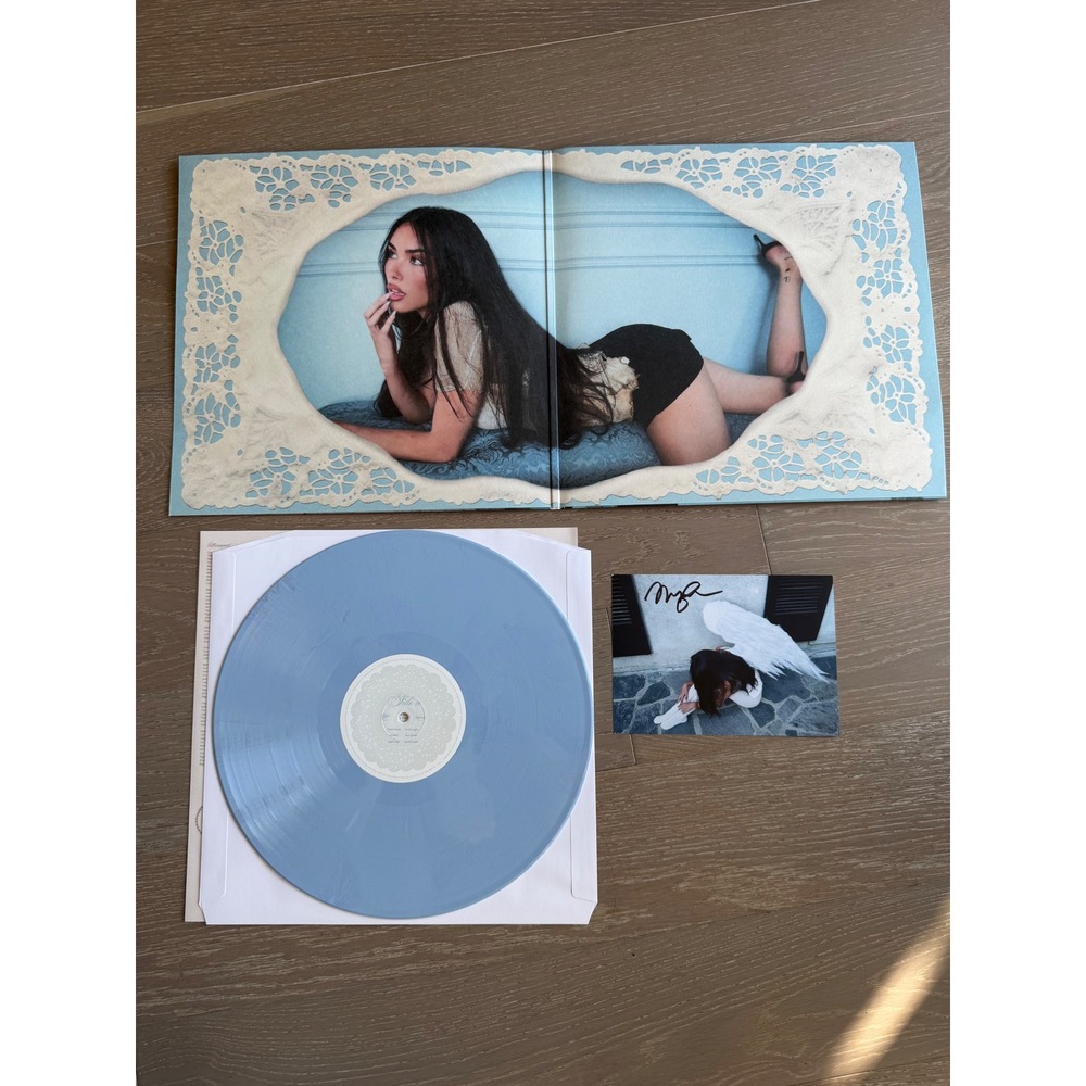 SIGNED Madison Beer d2c exclusive alternate cover dusty blue locket vinyl ❤️✅